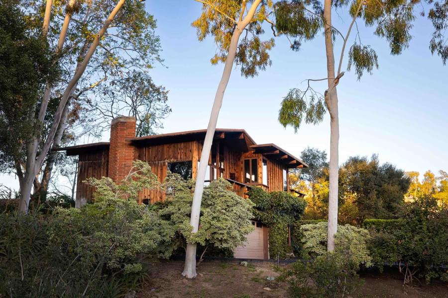 2411 Canyon Rd WEB MED RES 5 small