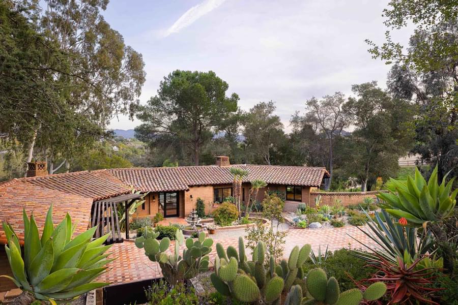 3677 La Canada Rd WEB MED RES 1