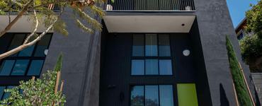 582 West Laurel