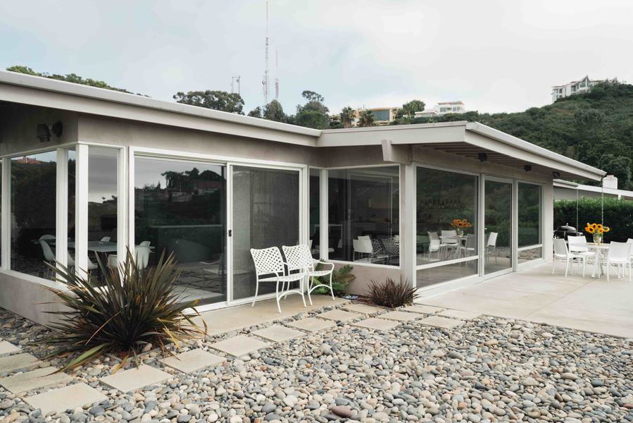 7211 Rue Michael small