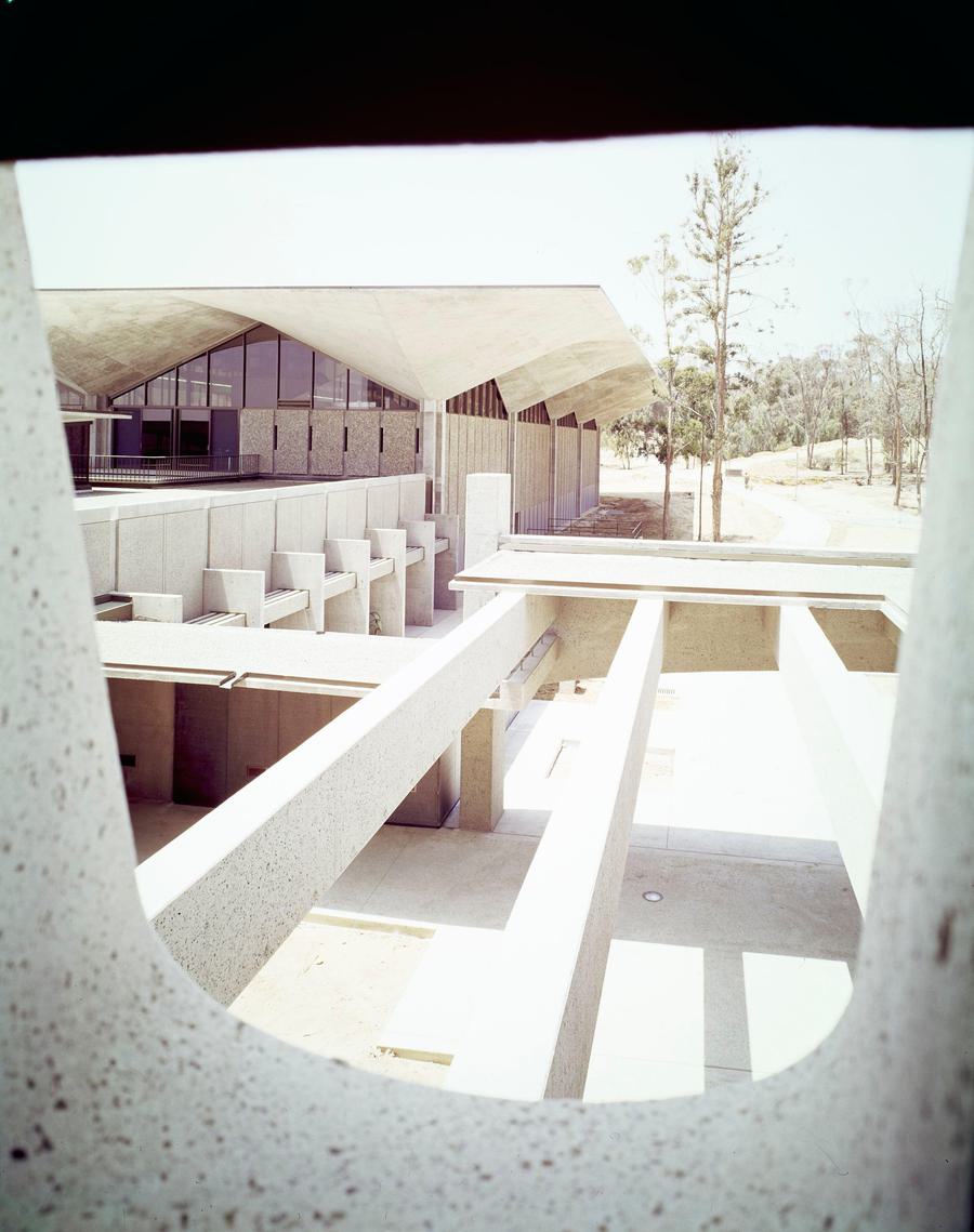 Alexander Medical Library Shulman