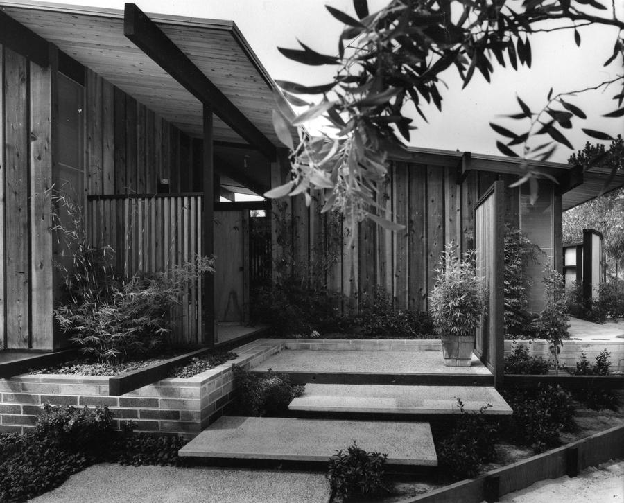 Lareau White Residence